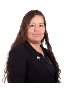 实习助理 - Gabriela Caroline Jorge - RE/MAX ROYALE