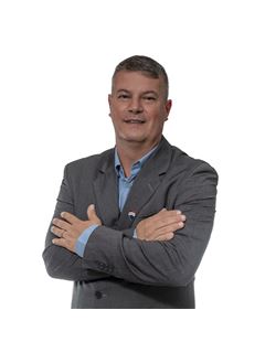 Cristiano Lopes Urio - RE/MAX OPPORTUNITY