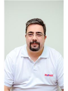 Broker/Owner - Pedro Dos Santos Cunha - RE/MAX PORTAL IMÓVEIS
