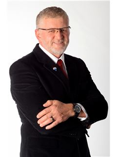 J. Oleynik - RE/MAX VENTURA